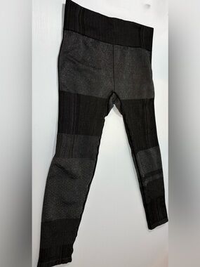 Ribbed High-Waist Black Seamless Leggings